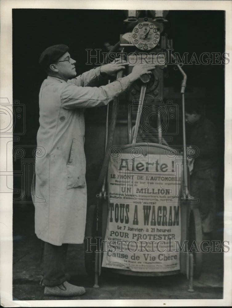 1938 French drivers protest cost of living increase - Historic Images