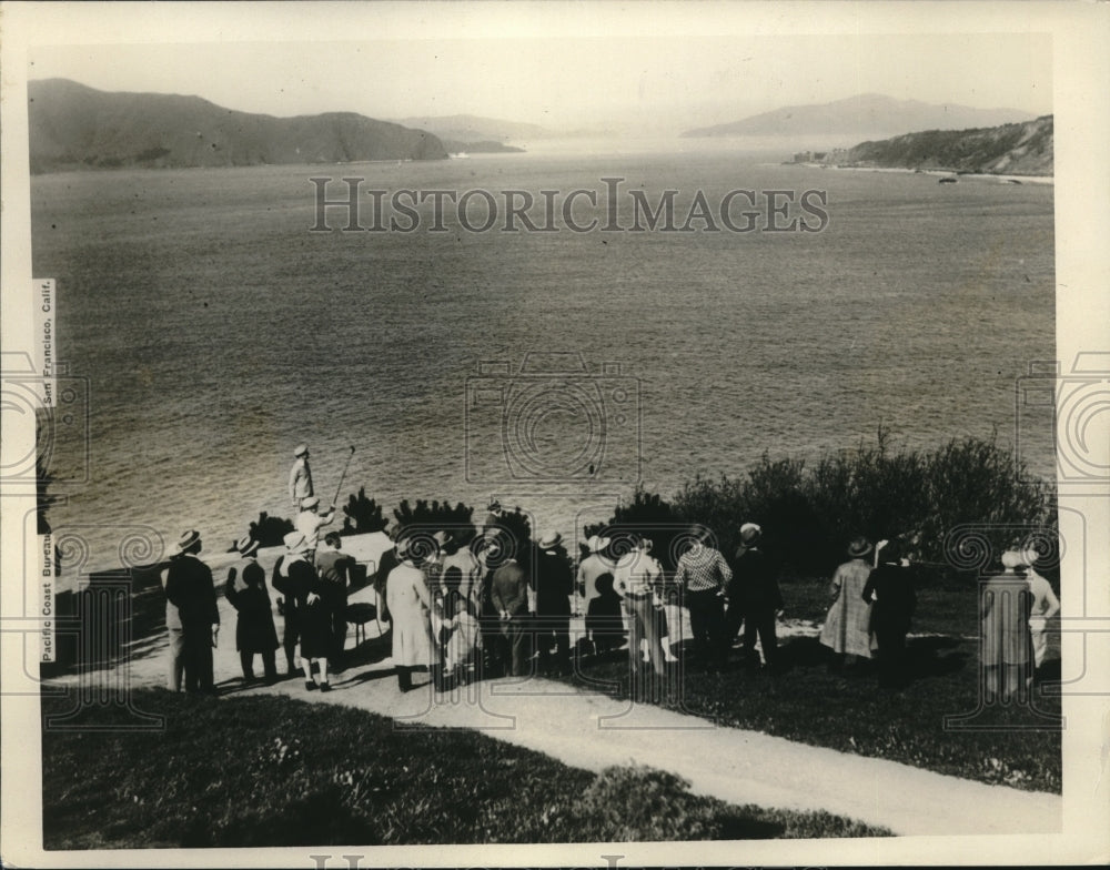 1927 Press Photo With S.F. Golf 16th Tee With Ritchie Driving Into The Bay-Historic Images