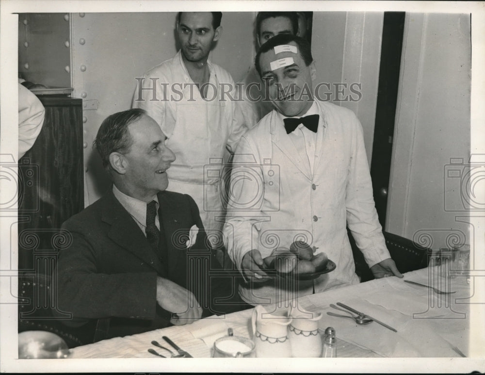 1939 Press Photo Richard Gardner and Hugh Egan aboard Liner President Harding-Historic Images