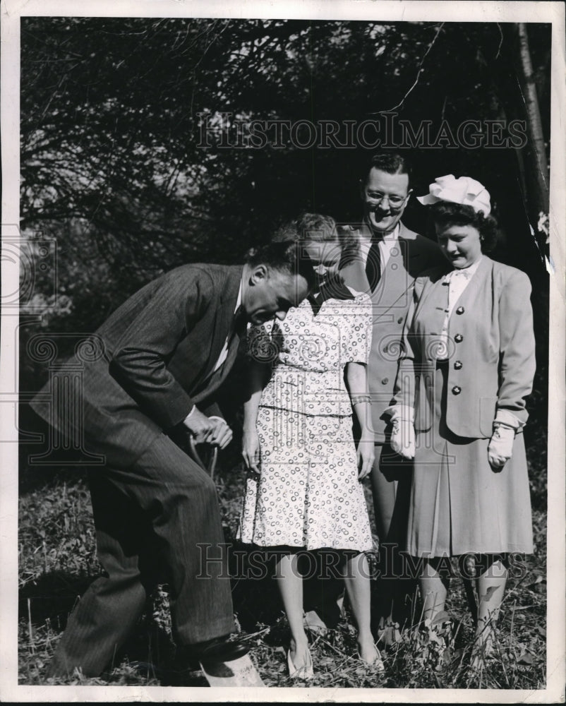 1946 J L Wadsworth Performs Groundbreaking For Flourney &amp; Gibbs - Historic Images