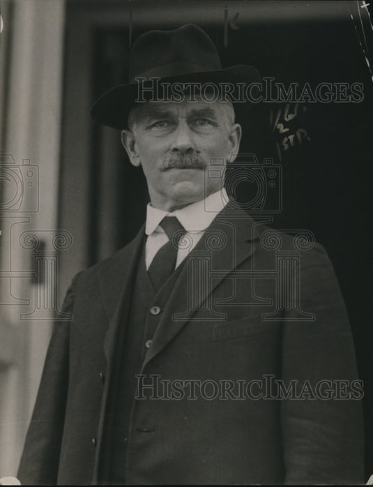 1921 Will Strauss Old White House Employee 33 Years on Staff - Historic Images
