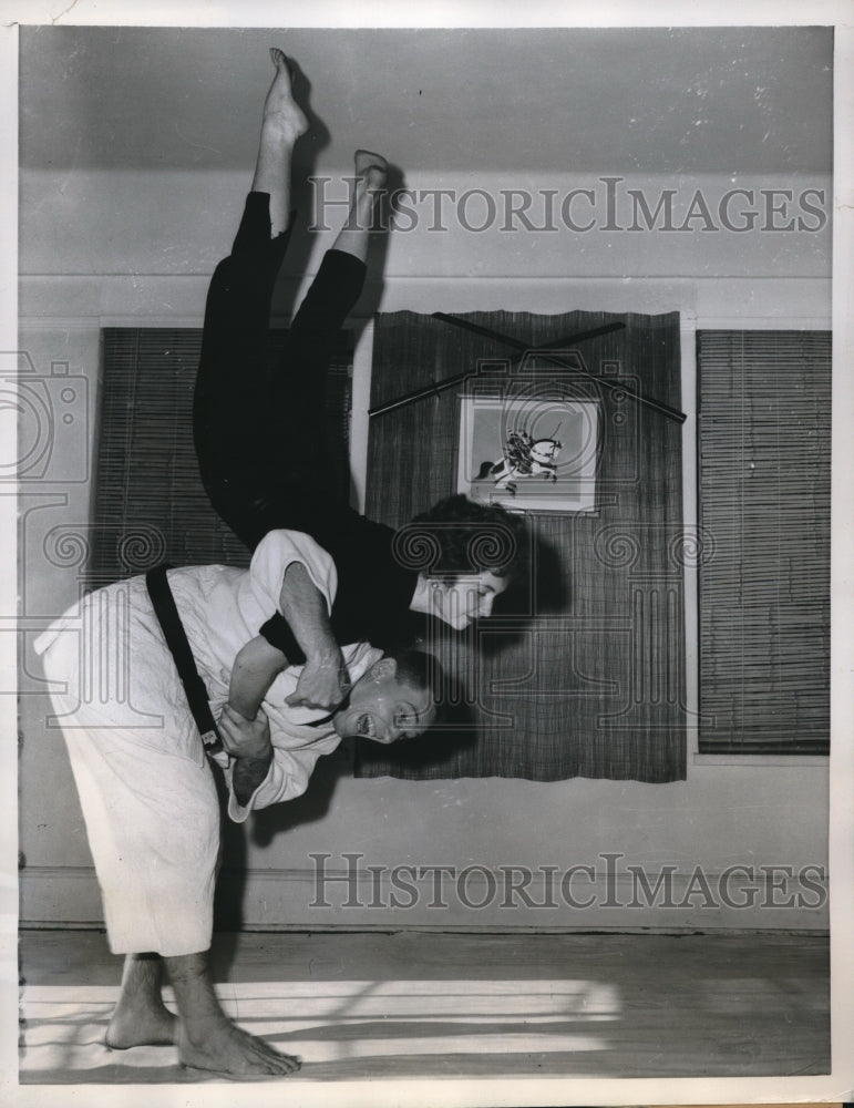 1957 Concert pianist Jerome Mackey and writer Sheila Gallagher NYC - Historic Images