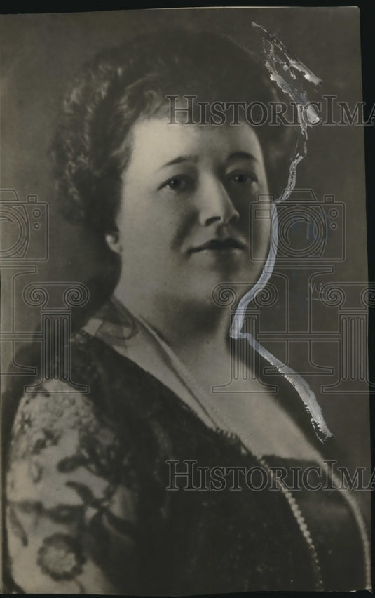 1923 Press Photo Dr. Elizabeth Young, HSD (doctor of Human Science)-Historic Images