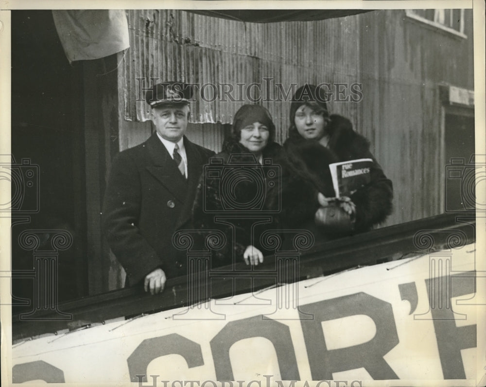 1930 News Bee Winner Mary Sweeny sails to S.A.on S.S.Western Ocean - Historic Images