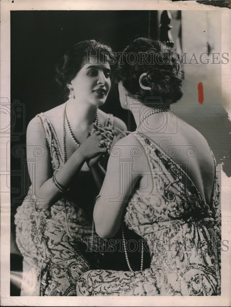 1923 Mme Gana Alska Cochran Wife of Millionaire Carpet Manufacturer - Historic Images