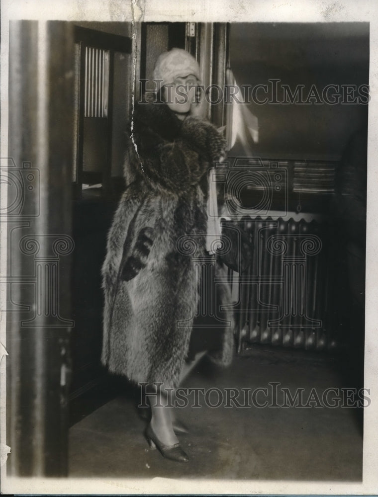 1920 Press Photo Sadie Griffin questioned in Harold Dunston case ;Philadelphiia-Historic Images
