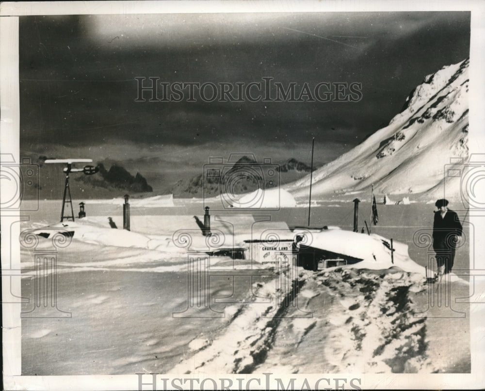 1950 Press Photo Marguerite Bay, Antarctica is home to 11 marooned scientists-Historic Images