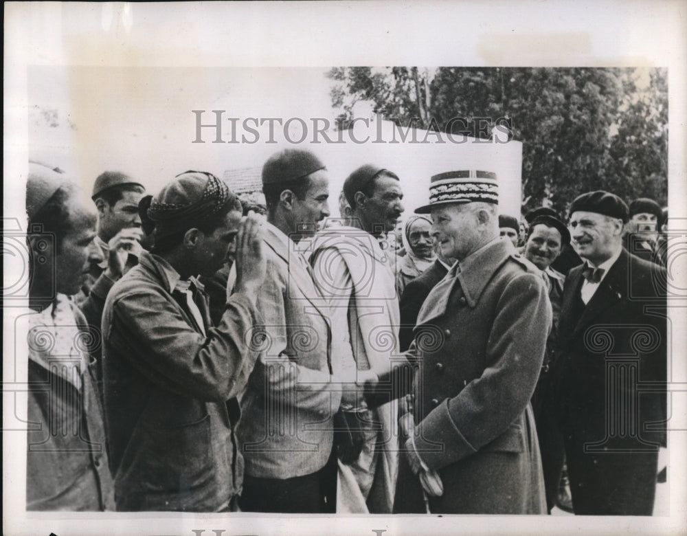 1941 General Weygand With Tunisian Legionnaires in Africa - Historic Images