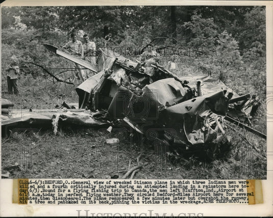 1951 Press Photo View of wrecked Stinson plane - Historic Images