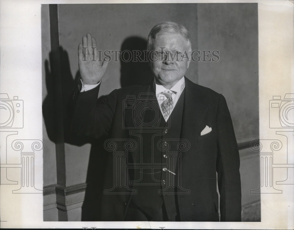 1933 Press Photo Economist Parker Willis discusses Roosevelt policy&#39;s - Historic Images