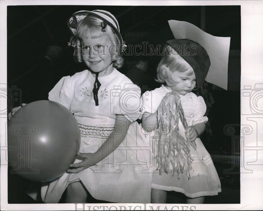 1955 Press Photo Mary A'Lana Peterson Mallani Iran, Melvin M. Petrson - Historic Images