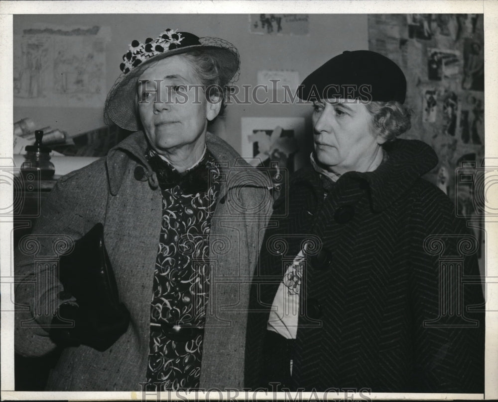 1937 Press Photo Mrs. Elizabeth Peters, Mrs. Agnes Gardner - Historic Images