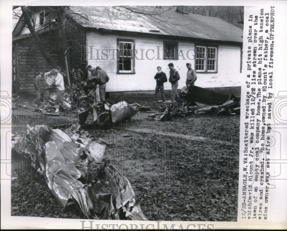 1955 Scattered wreckage of a private plane w/c killed David Blount - Historic Images