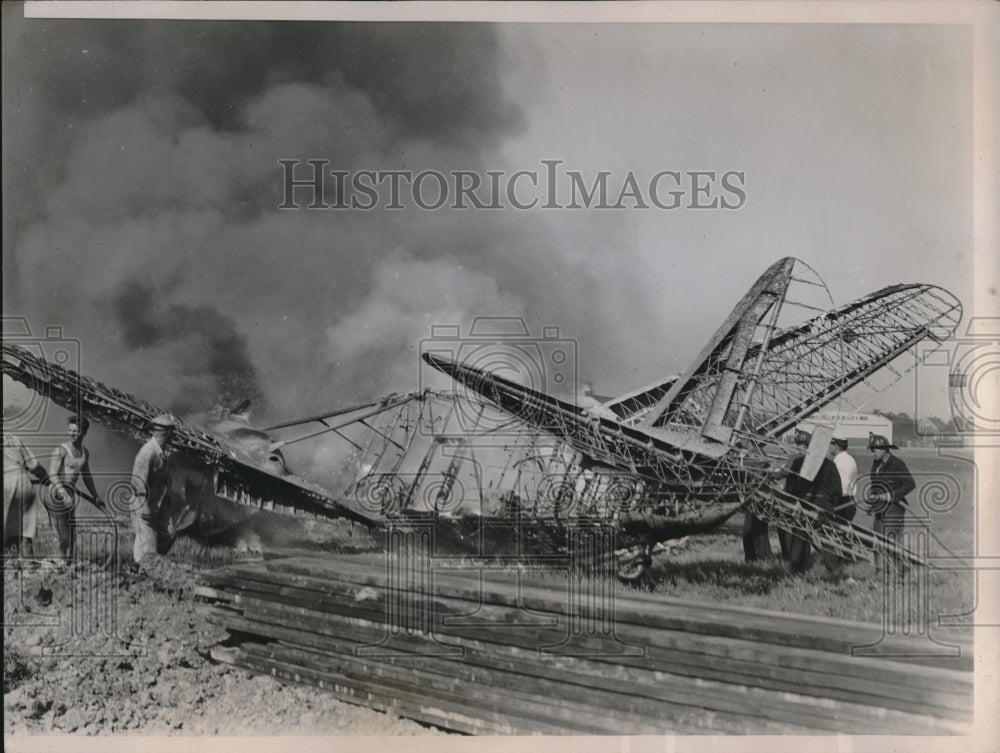 1936 Wreckage of an airliner burst into flames bound for Detroit - Historic Images