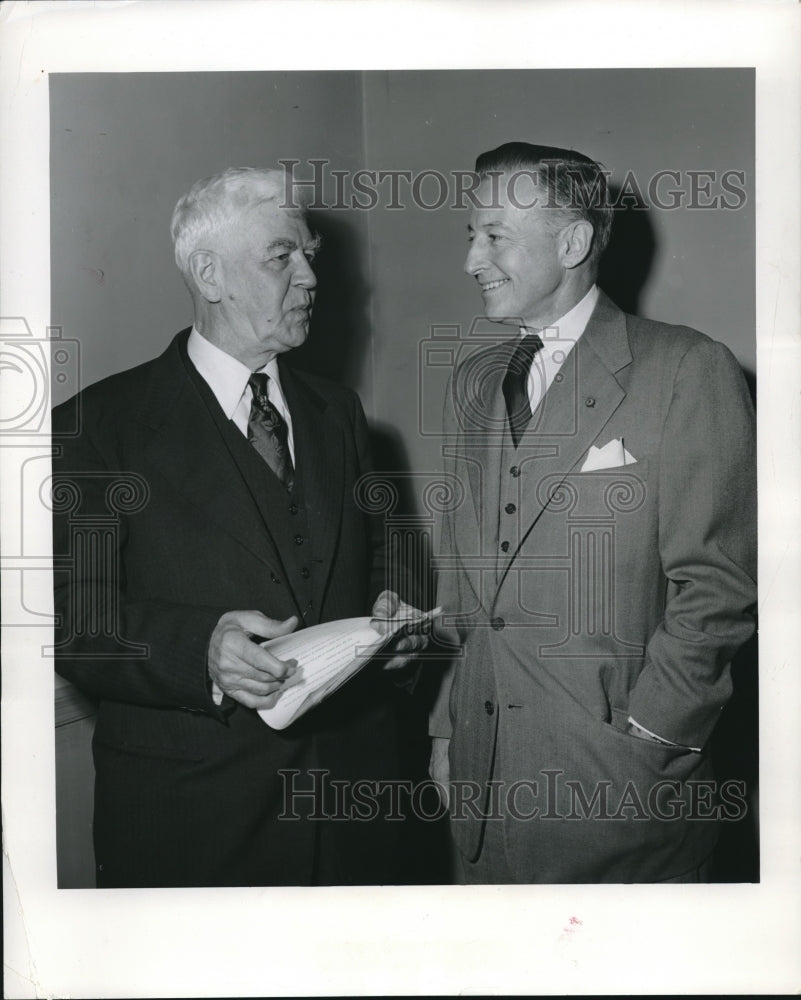 1952 Press Photo Dr. John Coulter and Eric Johnston - Historic Images