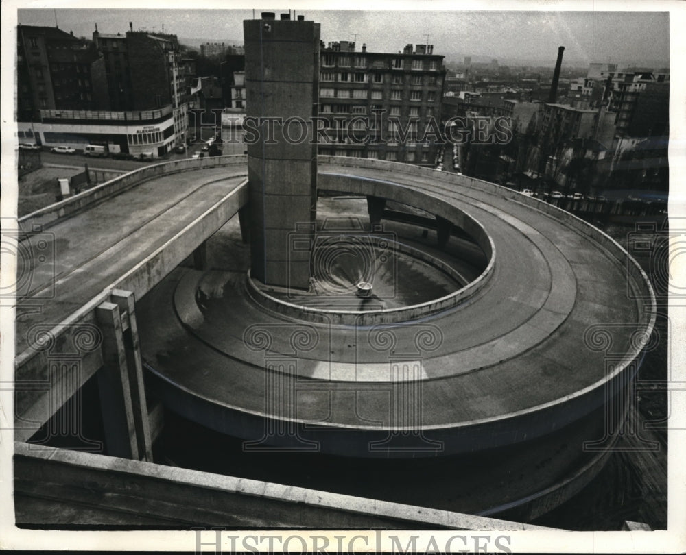 1970 Press Photo Futuristic Parking for Paris Exposition - Historic Images