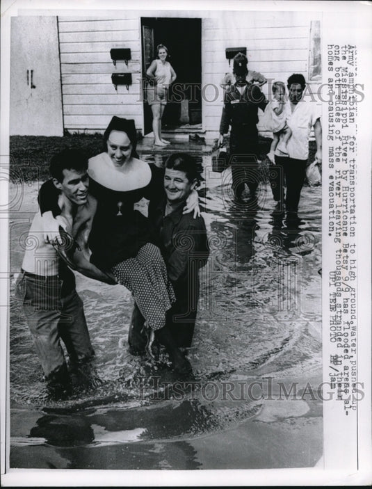 1965 Press Photo Hurricane Betsy caused mass evacuation in Mississipi-Historic Images