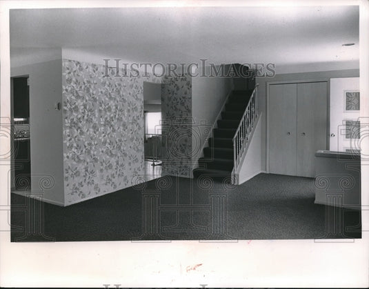 1965 Press Photo Interior View- Mayfield Heights Housing - Historic Images