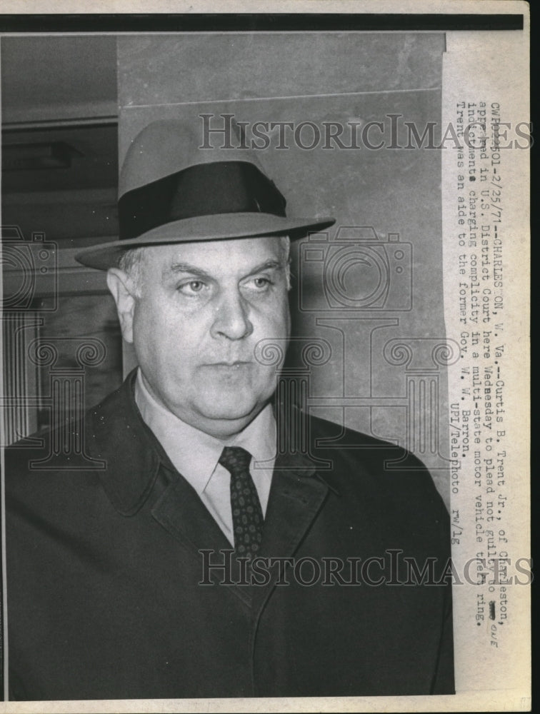 1971 Press Photo West Virginia Governor W.W. Barron Aide Curtis Trent In Court - Historic Images