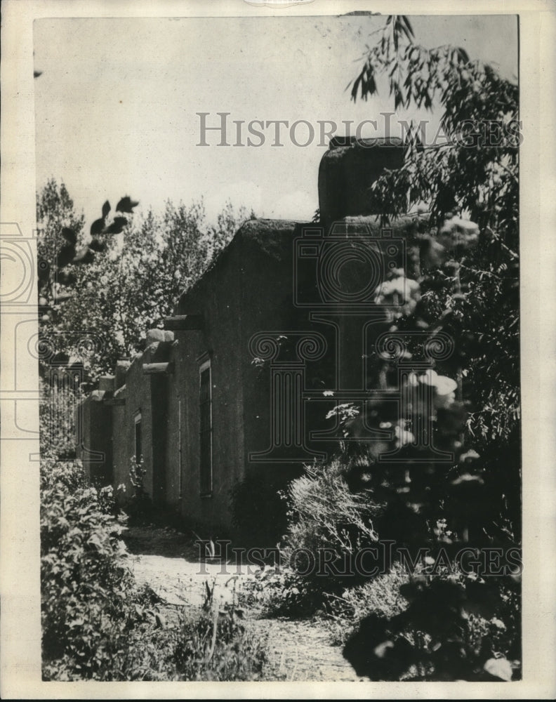 1930 Arthur Manley's home - Historic Images