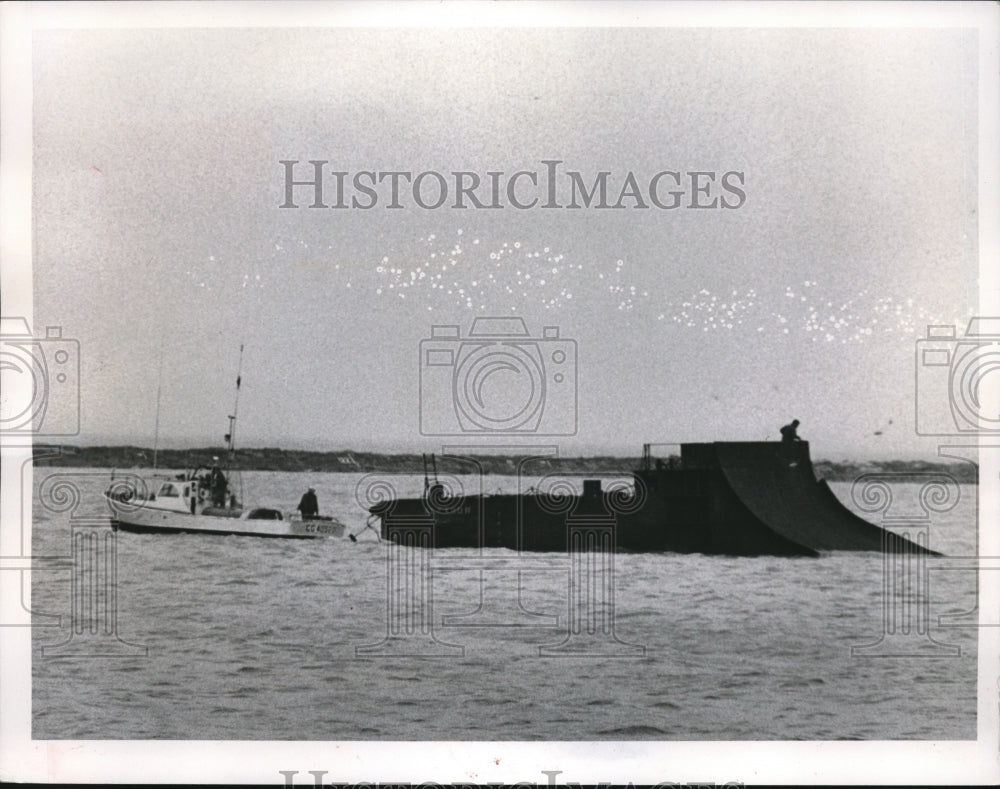 1967 Press Photo The Alex Bow ice breaker, being towed by Coast Guard Craft - Historic Images