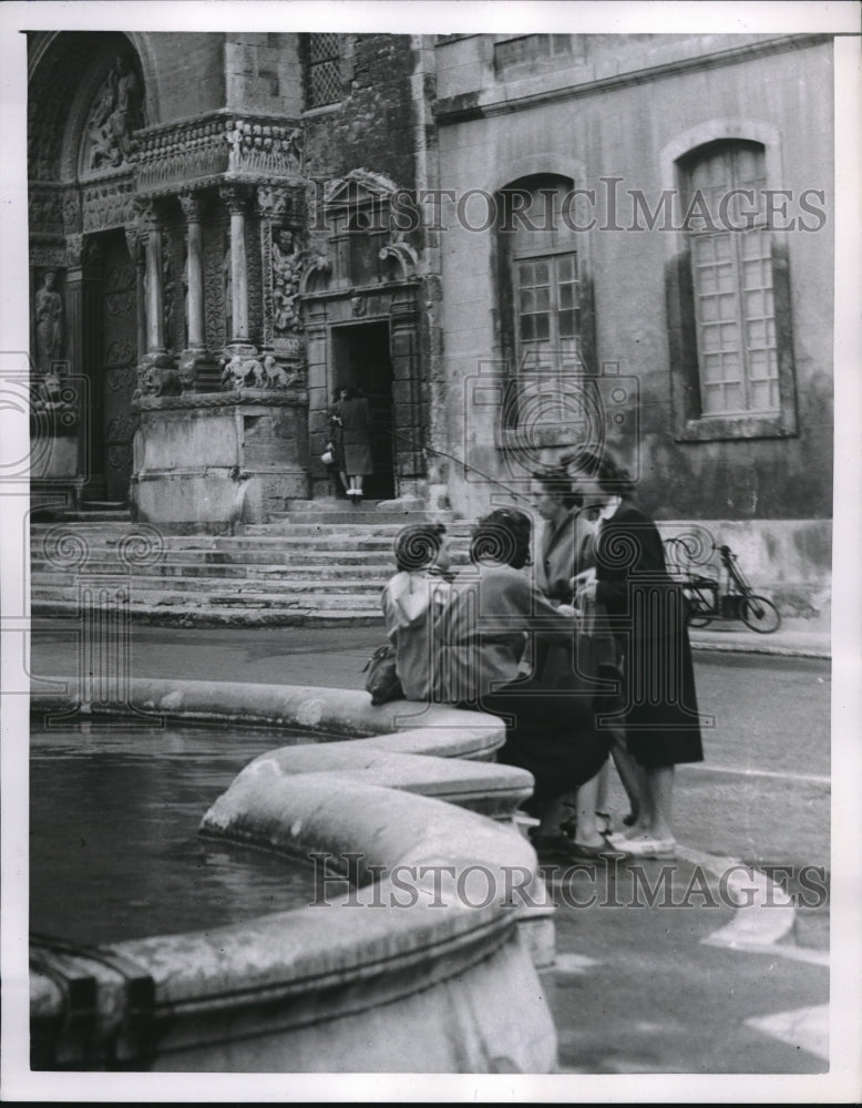 1954 Press Photo School children in Ables studying the English language-Historic Images