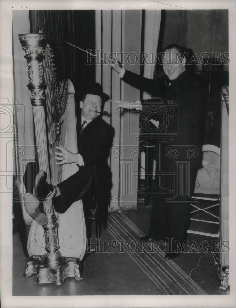 1937 Conductor Larry Marsh & Comedian Al Pearce Watch the Fun Go By - Historic Images