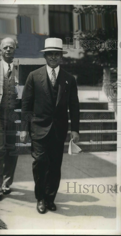 1932 DA Elvin Edwards Leaves Court Police Misconduct Murder Trial - Historic Images