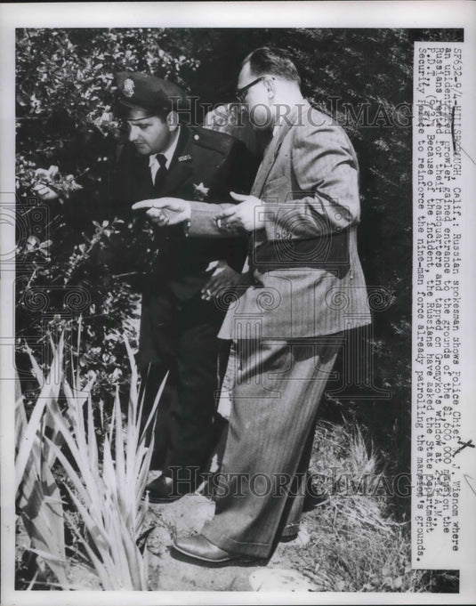 1951 Press Photo Police Chief W.J. Wisnow Checks Gromyko's Window - Historic Images