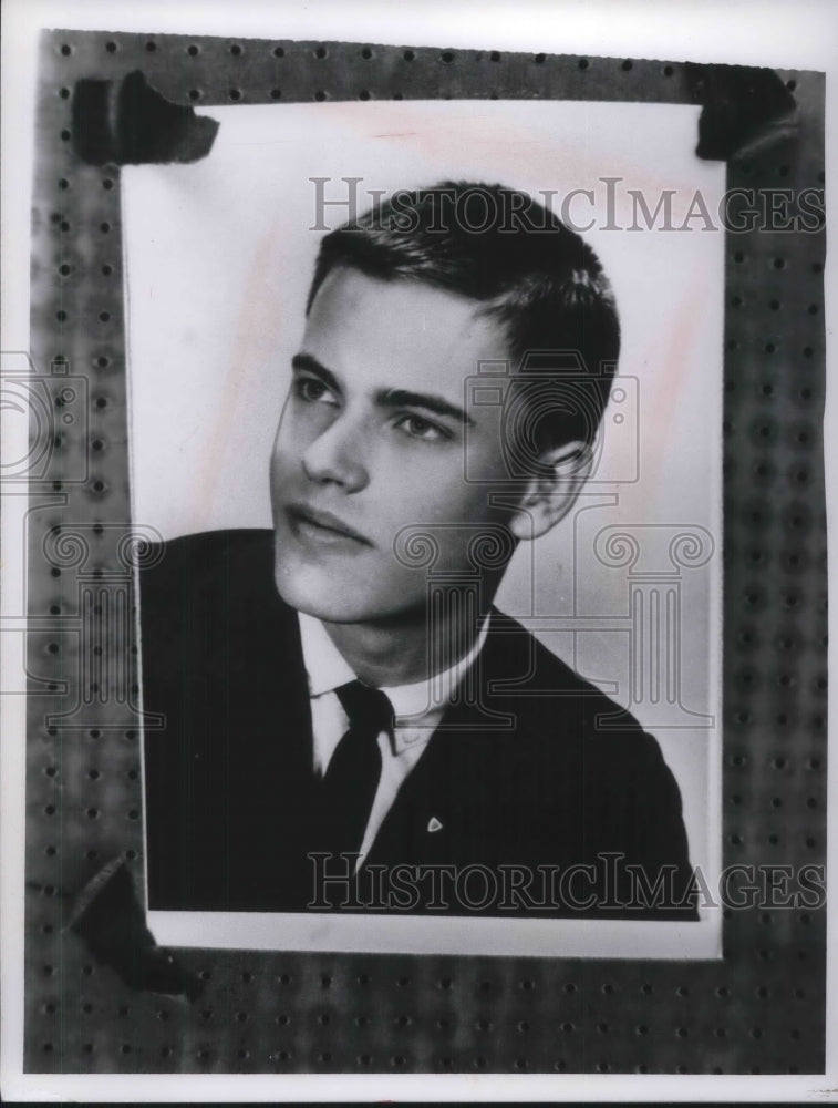 Press Photo Myron Geis Very Handsome Young Man In Simple Black Suit And Tie - Historic Images