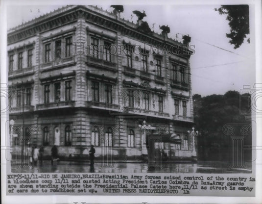 1955 Press Photo Brazilian Army forces seize control of country & ousted Pres - Historic Images