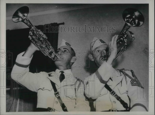 1938 Press Photo JW Boggs & Walker Floyd Sound Call To Encampment - Historic Images