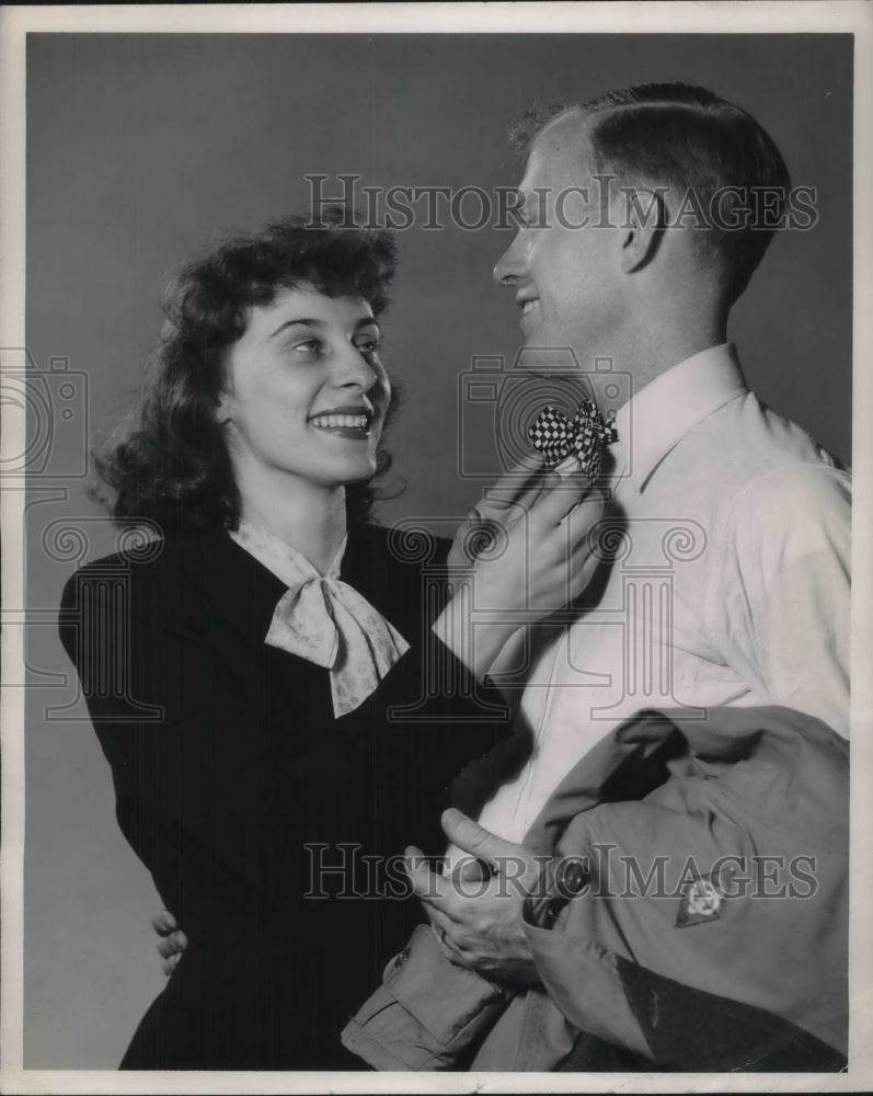 1946 Press Photo Mary Boyd Falcon, Bob Falcon - Historic Images