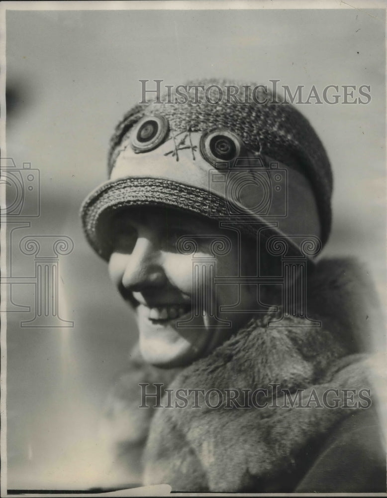 1927 Mrs. Chester Cottneel Wife of Pilot - Historic Images