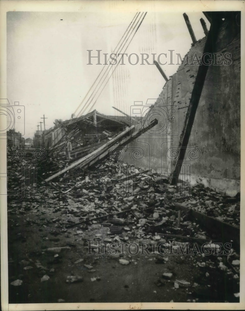 1935 Press Photo Hurricane hit Cienfuegos Cuba over 30 were killed 100s injured - Historic Images