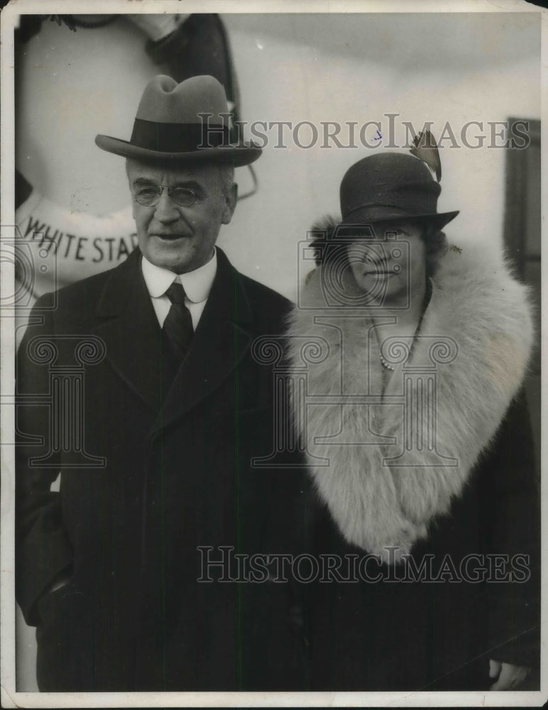 1931 Press Photo Senator and Mrs. Morrow in New York - Historic Images