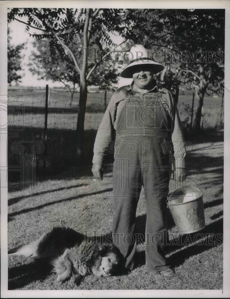 1940 Press Photo Roscoe Proctor Classmate of Willkie &amp; His Dog - Historic Images