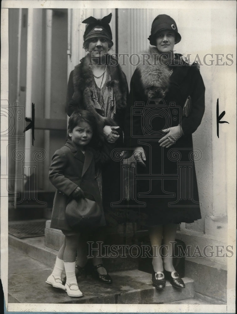 1927 Press Photo Mrs. Fred Gillette, daughter Mrs. Reginald Foster, grandson - Historic Images