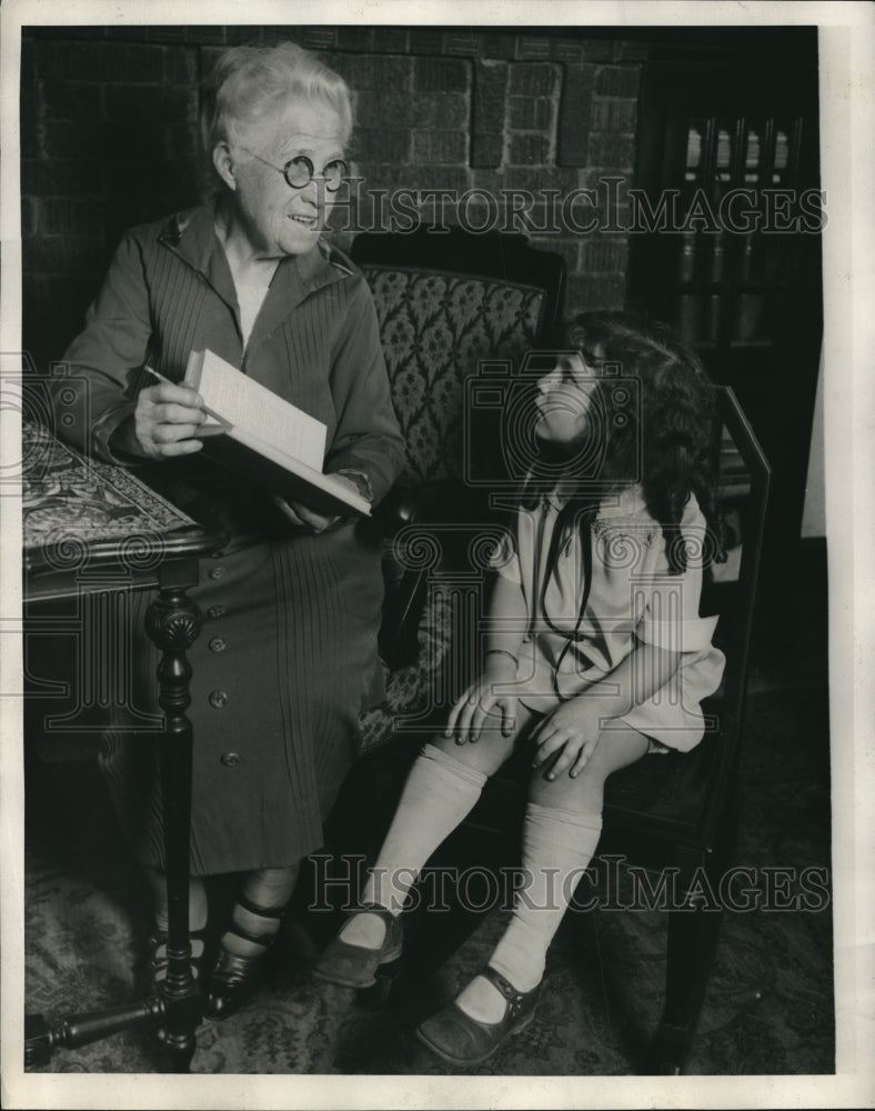 1929 Press Photo Alice Garrett and Helen Peterson of Chicago - Historic Images