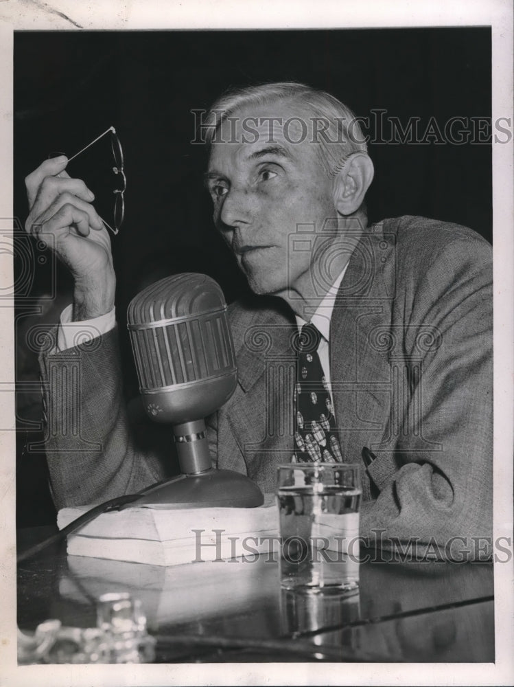 1946 Businessman LW Fields Testifies Before War Profits Committee - Historic Images