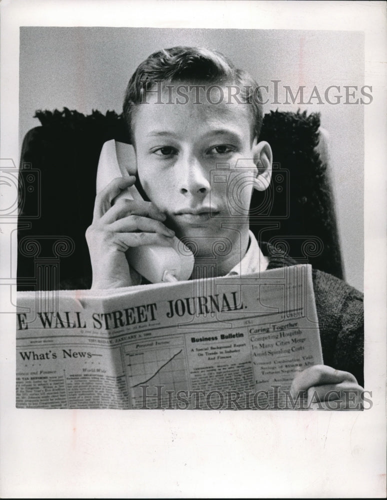 1969 Press Photo Teenage Financial Expert Douglas Libby Of Liberty Township OH - Historic Images