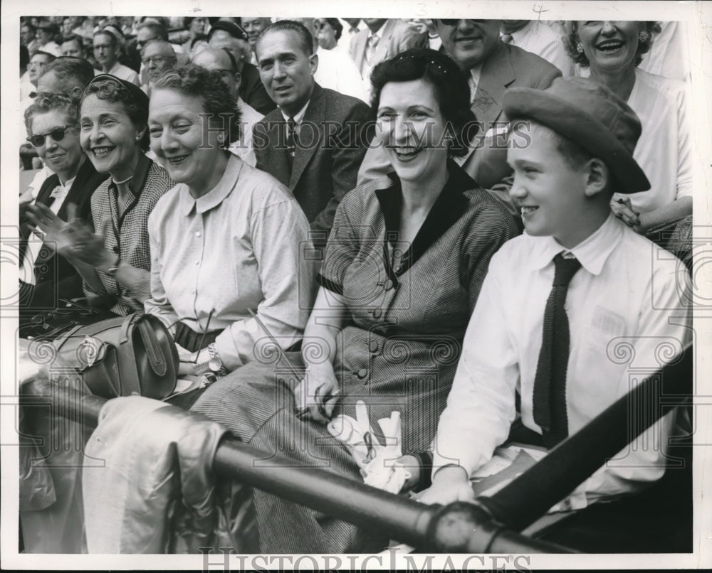 1954 Press Photo Mrs. Stanley Watson,Helen Arms,Mrs. Frederick McGuire Jr. - Historic Images