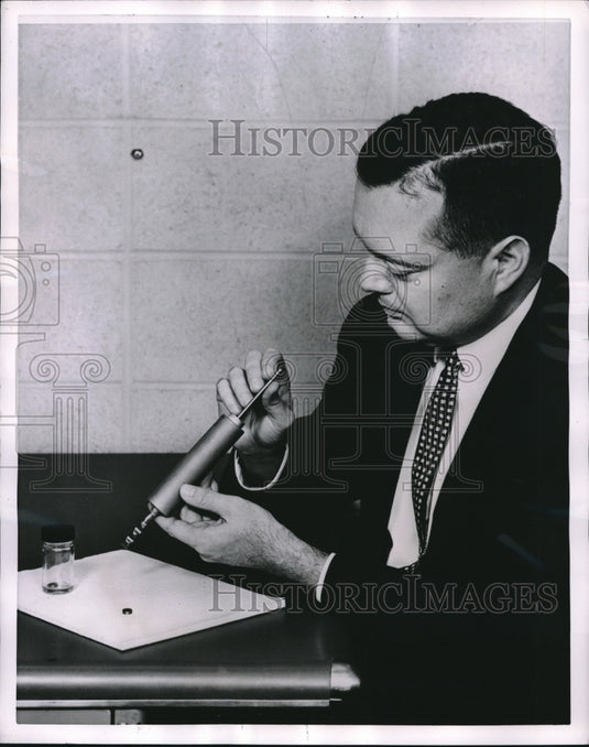 1961 H Malcolm Ogle Manager Of Plasma Diode Project - Historic Images