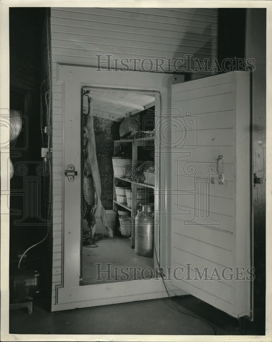 1938 Press Photo Community Refrigerator - Historic Images