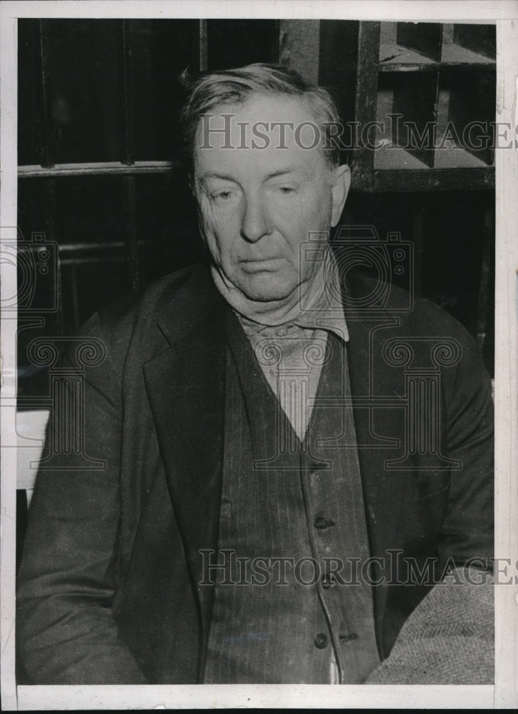 1938 Press Photo Nathaniel B. Hankins on the charge of poisoning dogs in Kansas - Historic Images