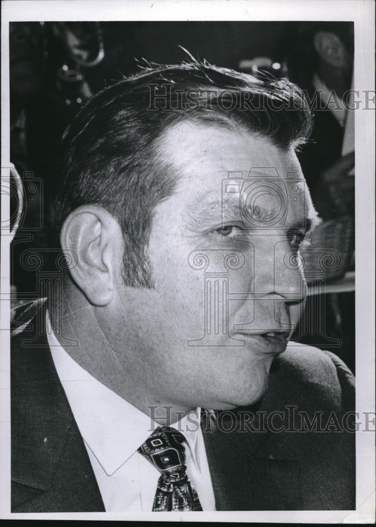 1971 Press Photo Cuyahoga County Chairman Co-chairman Robert Wayne - Historic Images