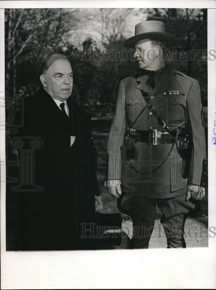 1945 Prime Minister MacKenzie King of Canada - Historic Images