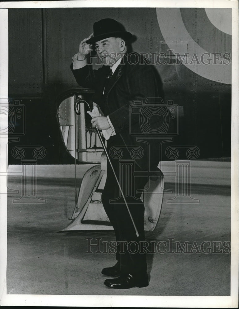 1941 Press Photo WL Mackenzie King after emerging from trans Atlantic Plans - Historic Images