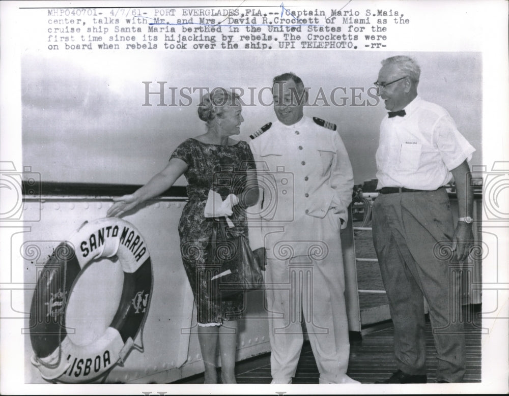 1961 Press Photo Mr &amp; Mrs David Crockett of Miami Aboard Santa Marie - Historic Images