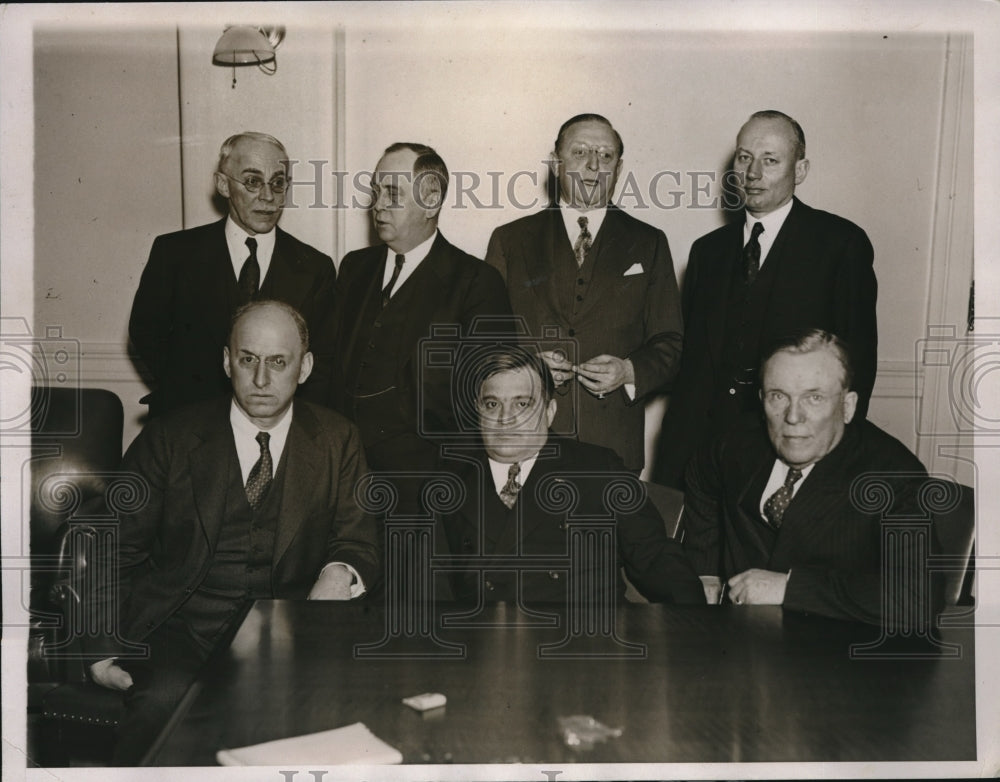 1935 Federal State &amp; City Officials meeting at Customs House, NY - Historic Images